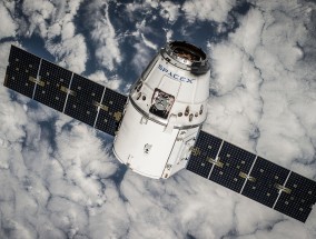 SpaceX龙飞船接驳国际空间站，两名滞留9个多月的宇航员或3天后返回地球