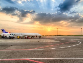 浦东机场航空运输电话—连接天际的沟通桥梁