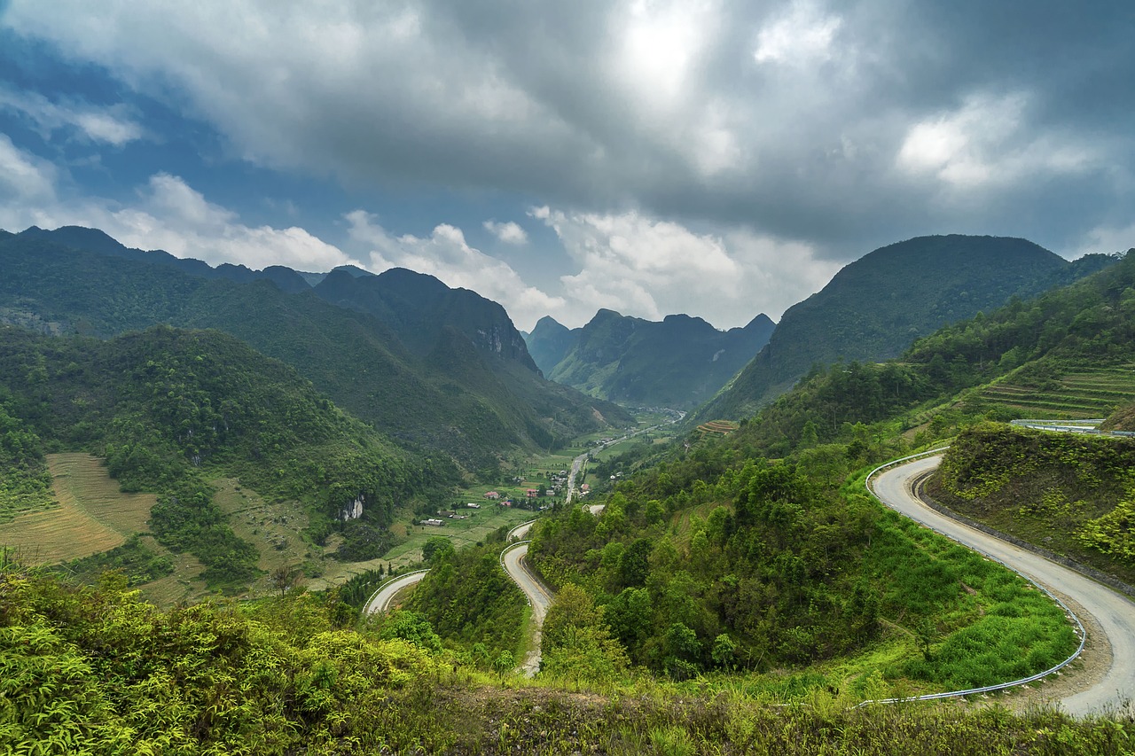 精选十大必去景点，第一次去贵州的旅行指南